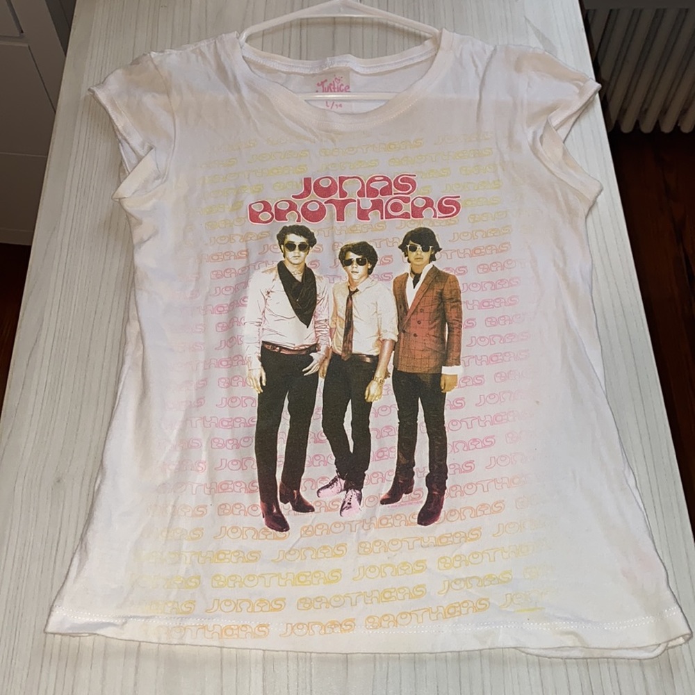 Jonas brothers colorful tee